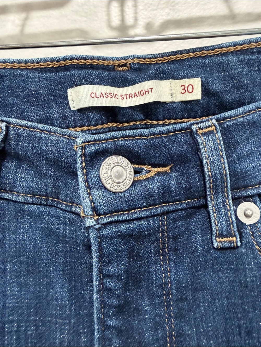 Levi’s Classic Straight Jeans Women’s Medium Wash Stretch Denim 30 - Picture 7 of 8